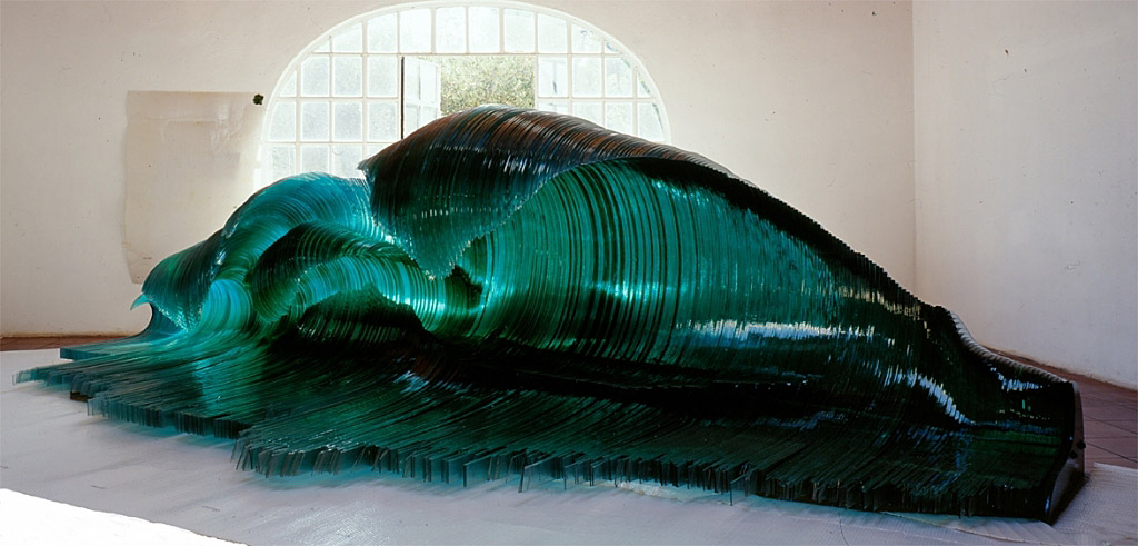 Glass wave sculpture by Mario Ceroli