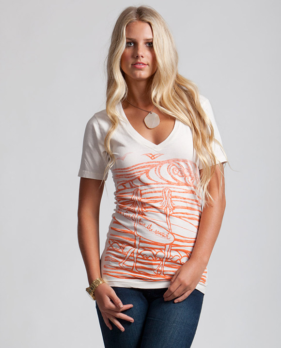 Surf Chicas t-shirt by Rip Curl & Heather Brown